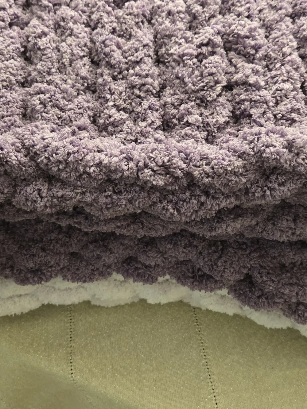 Plush Chunky HandKnit Lavender Twin Size Blanket - Unbranded